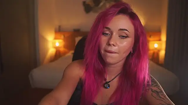 Sarah Pink online show from June 26, 2026, 12:22 pm
