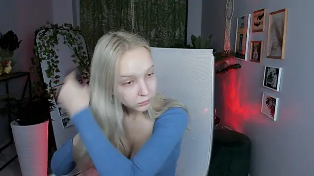 MaoqiBeverly online show from April 3, 2026, 3:24 am