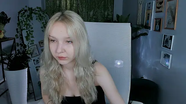 MaoqiBeverly online show from April 6, 2026, 3:13 am