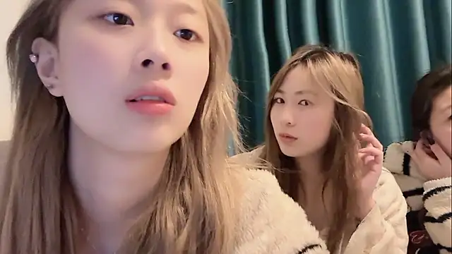 SM 0002 online show from February 1, 2026, 4:16 pm