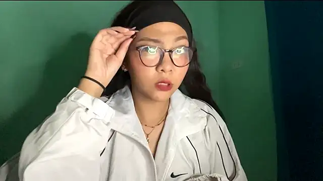 Snapshot of TerisaYellow chatting on February 17, 2026, 1:08 pm TerisaYellow online show from February 17, 2026, 1:08 pm