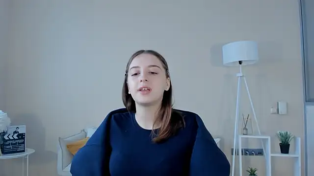 Snapshot of LeanneDinkle chatting on February 1, 2026, 8:12 am LeanneDinkle online show from February 1, 2026, 8:12 am