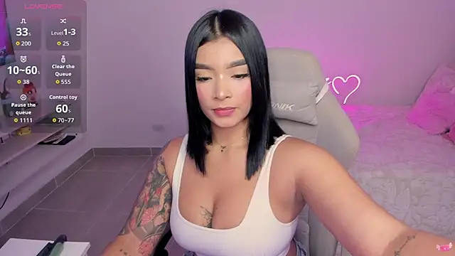 Snapshot of Allegra-Fiore chatting on February 26, 2026, 9:59 pm Allegra-Fiore online show from February 26, 2026, 9:59 pm