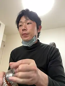 K0U-123 online show from March 3, 2026, 4:52 am