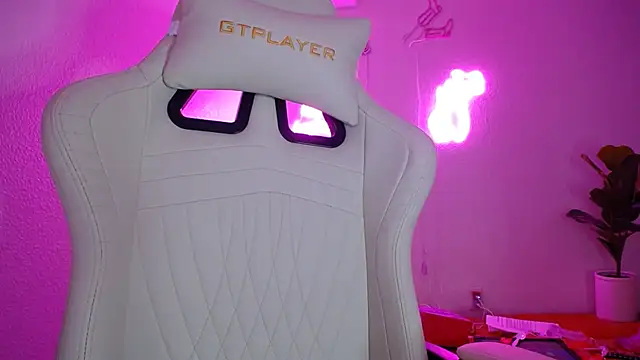 groovynights online show from January 22, 2025, 3:20 am