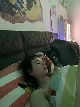 Just-Lilly online show from April 4, 2026, 2:01 pm