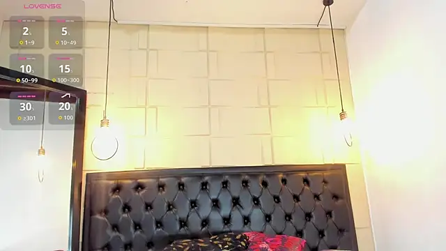 RousMature online show from April 14, 2026, 3:39 pm