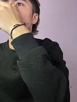 AlexanderCollman2 online show from April 18, 2026, 11:16 pm