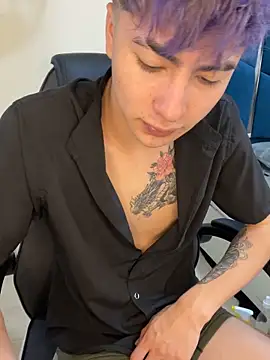 AlexanderCollman2 online show from February 4, 2026, 8:26 pm