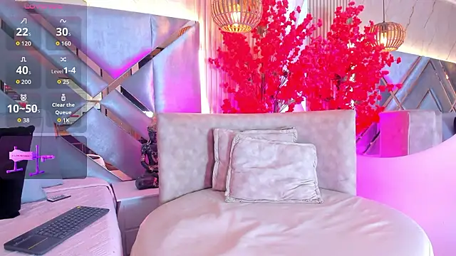 Snapshot of EmmaLovve chatting on February 20, 2026, 2:52 am EmmaLovve online show from February 20, 2026, 2:52 am