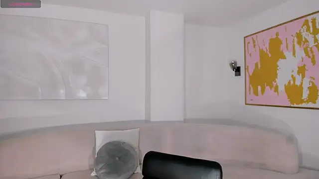 LucieMartin online show from March 27, 2026, 8:32 pm