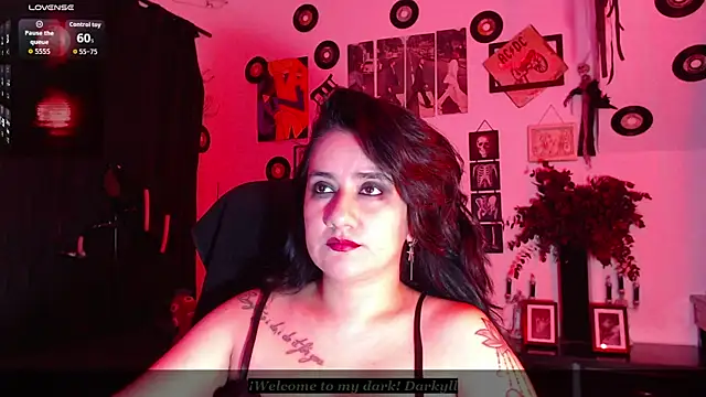 Darkyll33 online show from June 16, 2026, 5:29 am