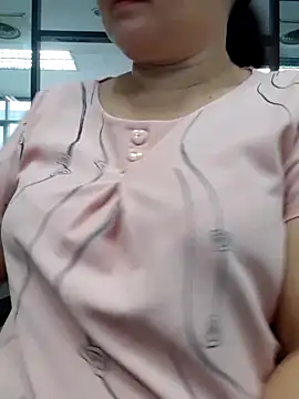 Snapshot of Yummyamasha chatting on June 2, 2026, 6:13 am Yummyamasha online show from June 2, 2026, 6:13 am
