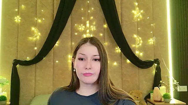 Anora Mills online show from March 25, 2026, 7:52 am