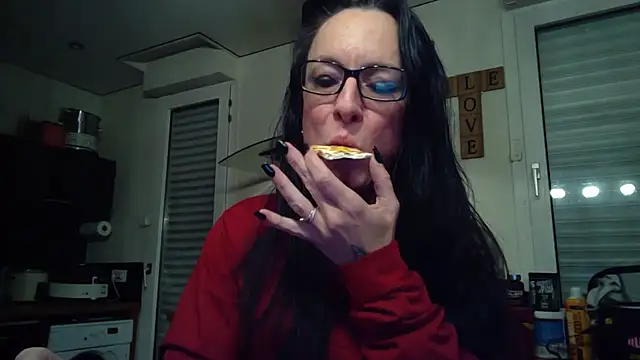 Snapshot of FITGIRL-MAEVA chatting on February 17, 2026, 7:44 pm FITGIRL-MAEVA online show from February 17, 2026, 7:44 pm