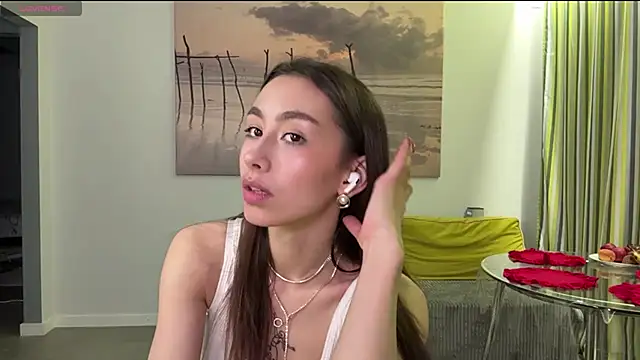 Snapshot of DeliaPesta chatting on February 19, 2026, 7:33 pm DeliaPesta online show from February 19, 2026, 7:33 pm