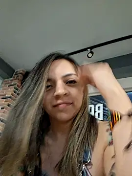 Ana-Spencer online show from April 9, 2026, 12:23 am