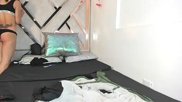 Snapshot of Geminis___ chatting on February 24, 2026, 6:31 pm Geminis online show from February 24, 2026, 6:31 pm