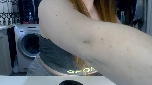 Snapshot of MaryShiny_ chatting on February 25, 2026, 9:31 am MaryShiny online show from February 25, 2026, 9:31 am