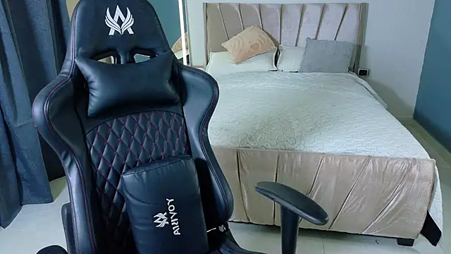 Alishaa sweet online show from April 15, 2026, 7:58 pm