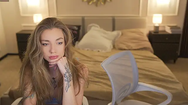 Zlata Sky online show from November 3, 2025, 7:50 pm