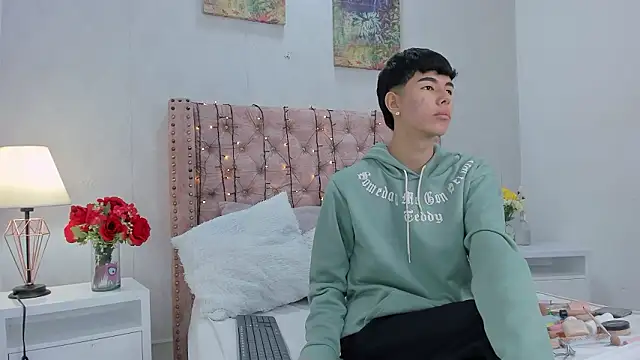 noah lewiss online show from February 20, 2026, 10:39 am