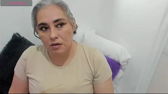 Snapshot of mature_gold1 chatting on February 9, 2026, 11:52 am mature gold1 online show from February 9, 2026, 11:52 am