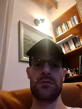 Snapshot of blonde_athlete chatting on February 3, 2026, 5:18 pm blonde athlete online show from February 3, 2026, 5:18 pm