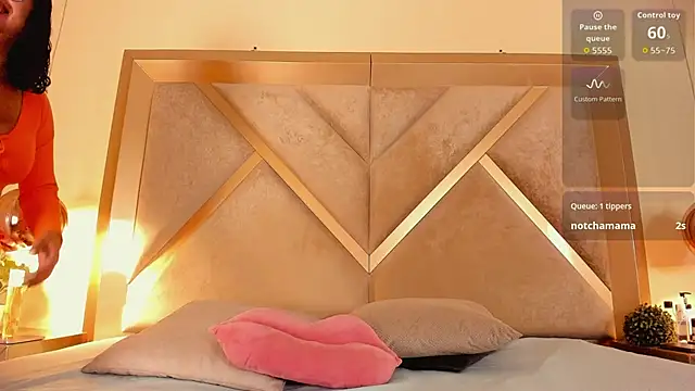 Snapshot of LaraandAxel chatting on February 25, 2026, 7:58 pm LaraandAxel online show from February 25, 2026, 7:58 pm