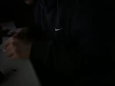 cerejadc online show from April 14, 2026, 12:15 am