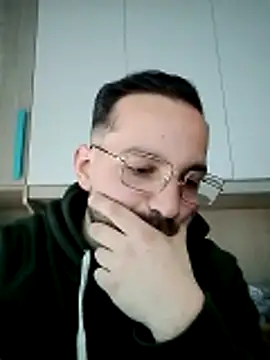 Snapshot of no-name15 chatting on February 7, 2026, 9:06 am no-name15 online show from February 7, 2026, 9:06 am