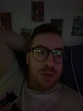 Snapshot of io1Elian chatting on May 13, 2026, 2:24 pm io1Elian online show from May 13, 2026, 2:24 pm