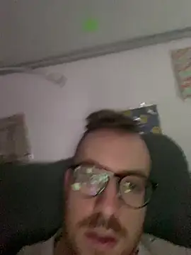 Snapshot of io1Elian chatting on April 27, 2026, 6:50 pm io1Elian online show from April 27, 2026, 6:50 pm