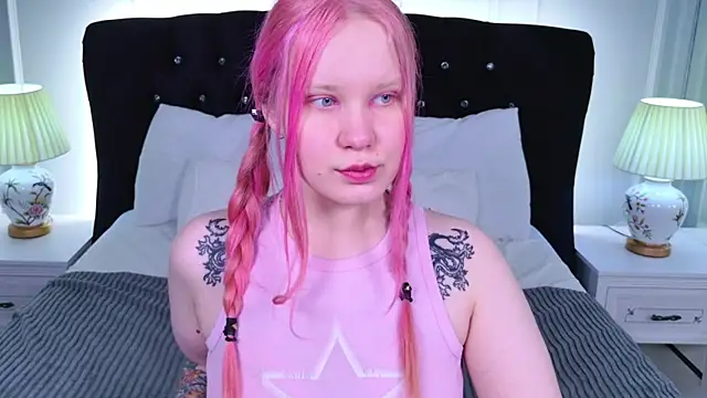 Snapshot of AnnieVibe chatting on February 28, 2026, 5:34 pm AnnieVibe online show from February 28, 2026, 5:34 pm