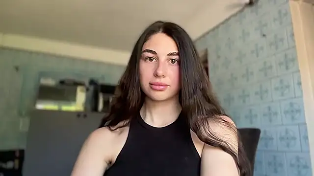 LiluMartiznir online show from June 24, 2026, 8:24 am