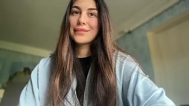 LiluMartiznir online show from April 23, 2026, 6:20 am