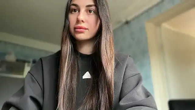 LiluMartiznir online show from June 2, 2026, 11:32 am
