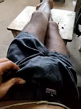 Snapshot of akku6147 chatting on March 2, 2026, 7:09 am akku6147 online show from March 2, 2026, 7:09 am