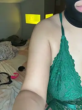 joujou95012 online show from March 22, 2026, 8:10 pm