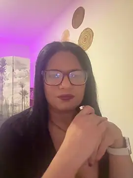 Snapshot of MelOnlyOf chatting on February 16, 2026, 7:12 pm MelOnlyOf online show from February 16, 2026, 7:12 pm