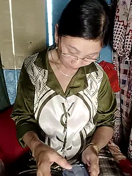 miko nyan2006 online show from March 6, 2026, 7:36 am