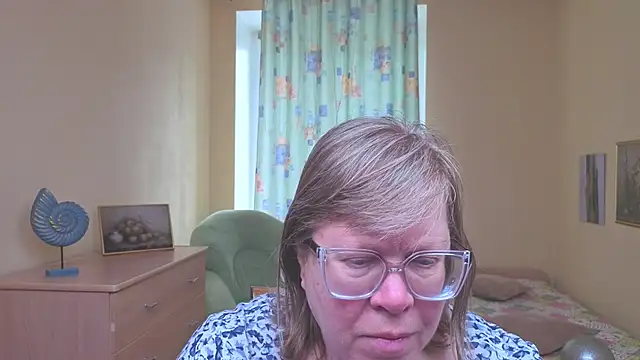 Emma Eclipsee online show from February 28, 2026, 10:37 am