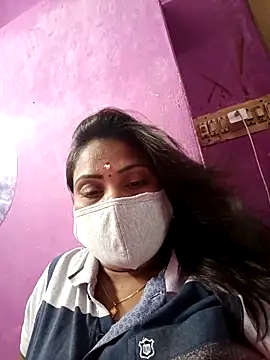 Tamil Hot Nisha online show from March 6, 2026, 5:24 am