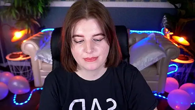 Snapshot of KristiFoxy chatting on March 3, 2026, 1:29 pm KristiFoxy online show from March 3, 2026, 1:29 pm