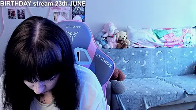 MollysLand online show from June 17, 2026, 9:08 am