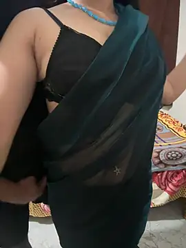 Hot Bhavi  online show from March 28, 2026, 7:04 pm