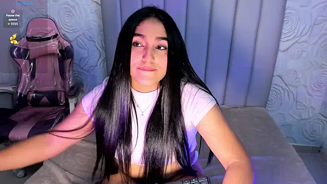 Snapshot of Lya_dubois_ chatting on February 27, 2026, 8:30 pm Lya dubois online show from February 27, 2026, 8:30 pm