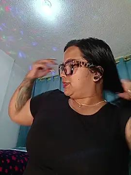 LuanaLeon online show from February 20, 2026, 3:25 am