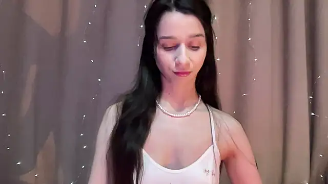 Soft Desire online show from May 1, 2026, 5:40 pm