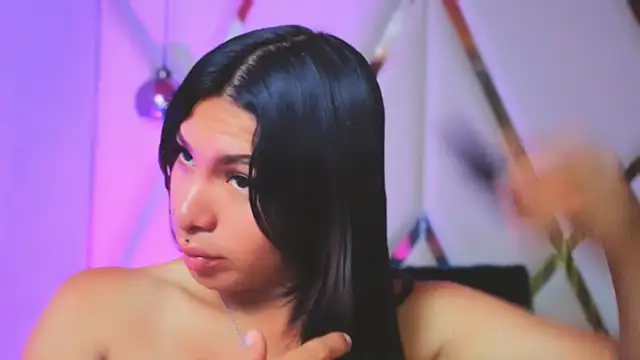 MeelFox online show from April 14, 2026, 1:16 pm